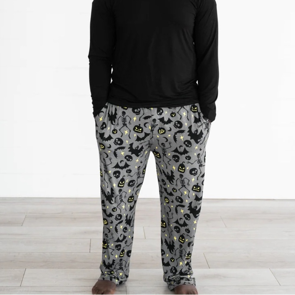 Glowing Ghouls Men’s Pajama Pants - XL